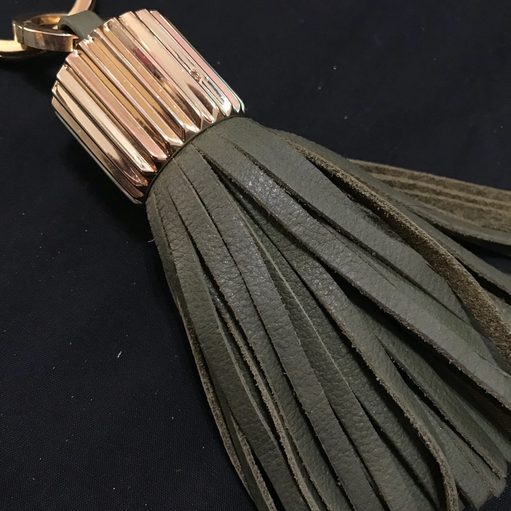 India Hicks Agra Bag Tassel Olive green
